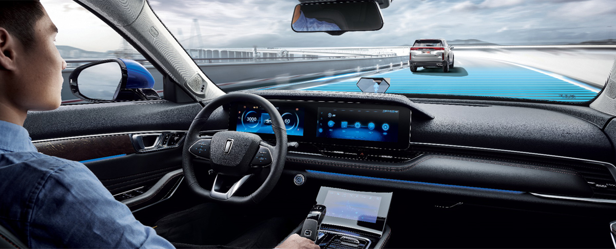 FAW Bestune T99 в салоне Тигго Чери 8 Про