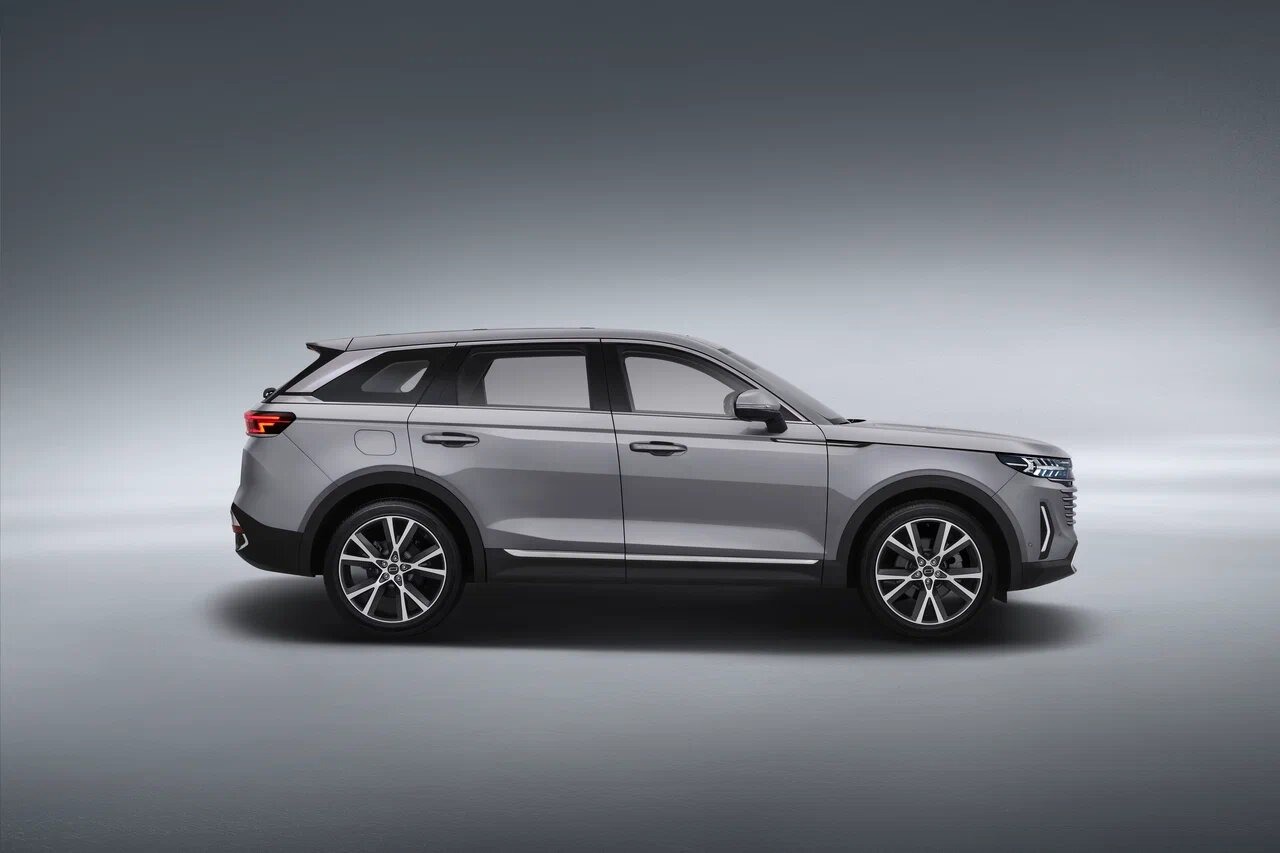 FAW Bestune T99 вид спереди Bestune T99